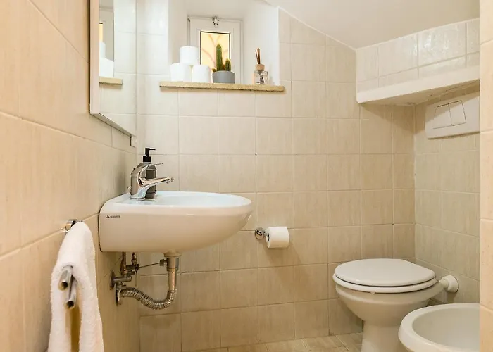 Apartment Cozy & With Private Entrance By Ndp Rent